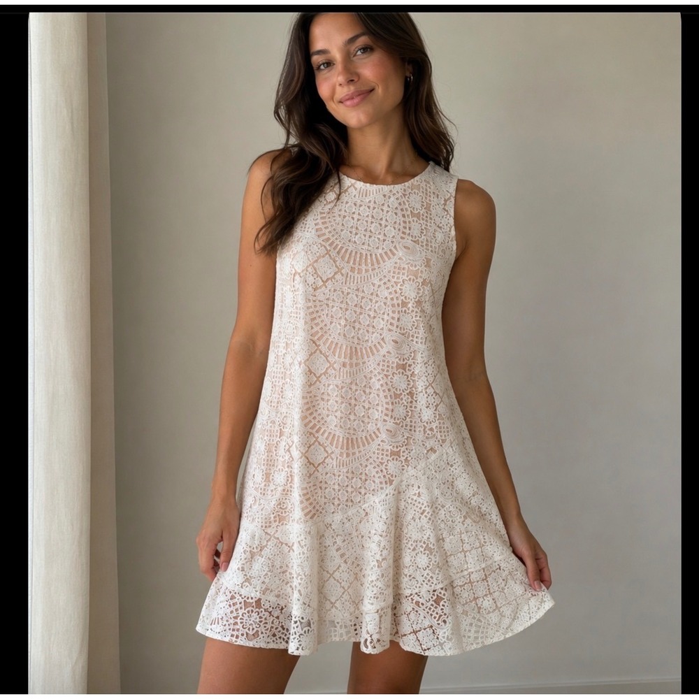 Katherine‎ Kelly White Lace Ruffle Hem Dress Lining Size 8 Sleeveless Sheath